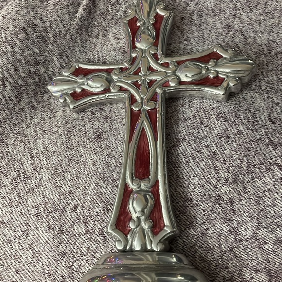 Cross shaped home decor.  Silver color with red. - Picture 3 of 16